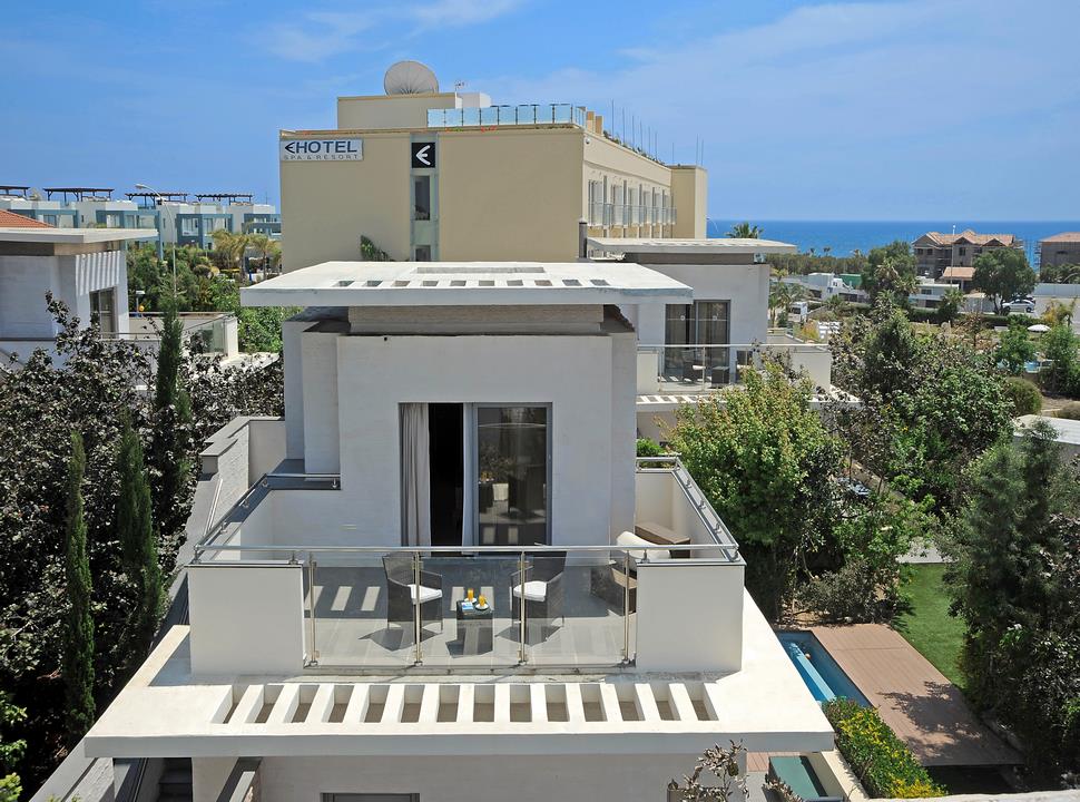 E Hotel на Кипре - номера и виллы